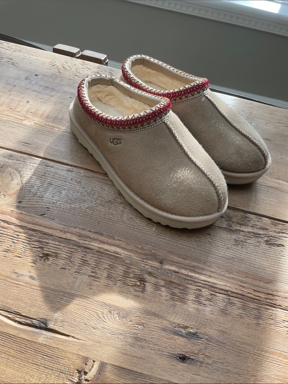 UGG Tasmen Women's size 6 Sand Suede Slip-On Slippers with Red Trim